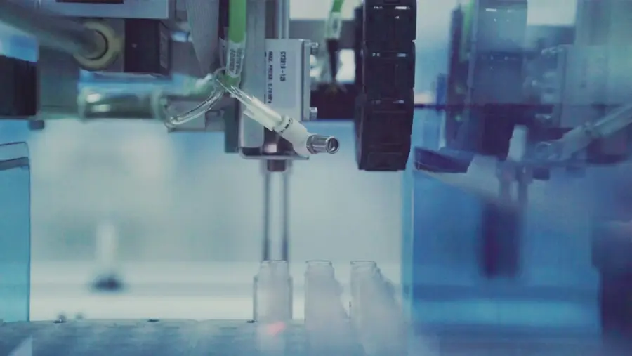 Robotic arm in an automated production line